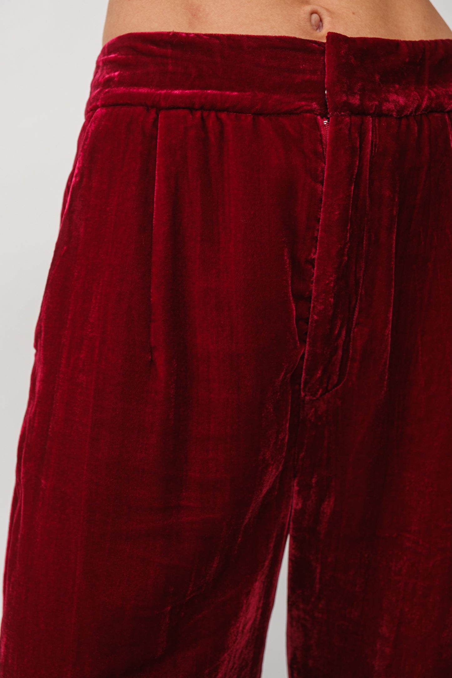SCARLET VELVET SET
