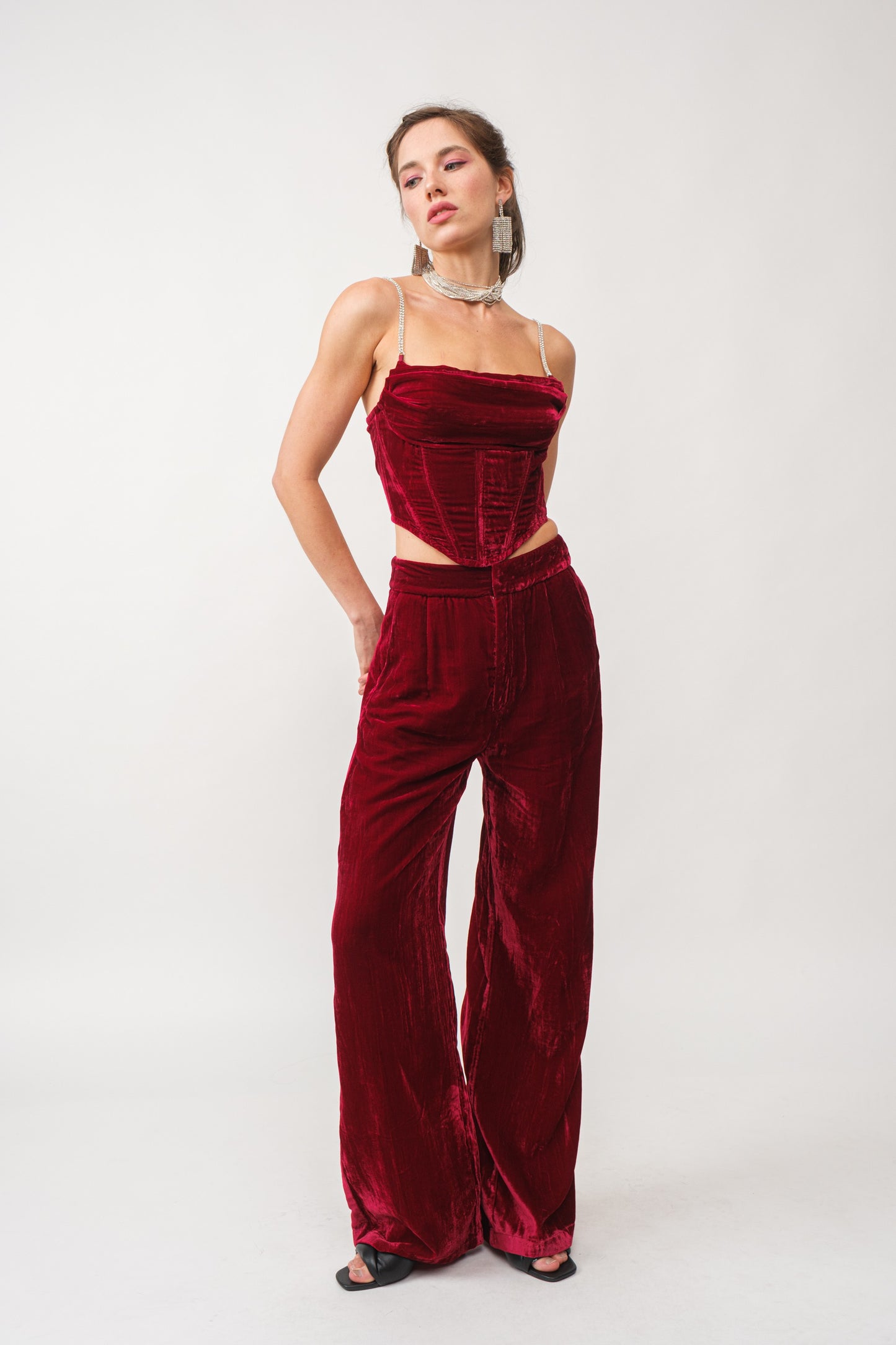 SCARLET VELVET SET