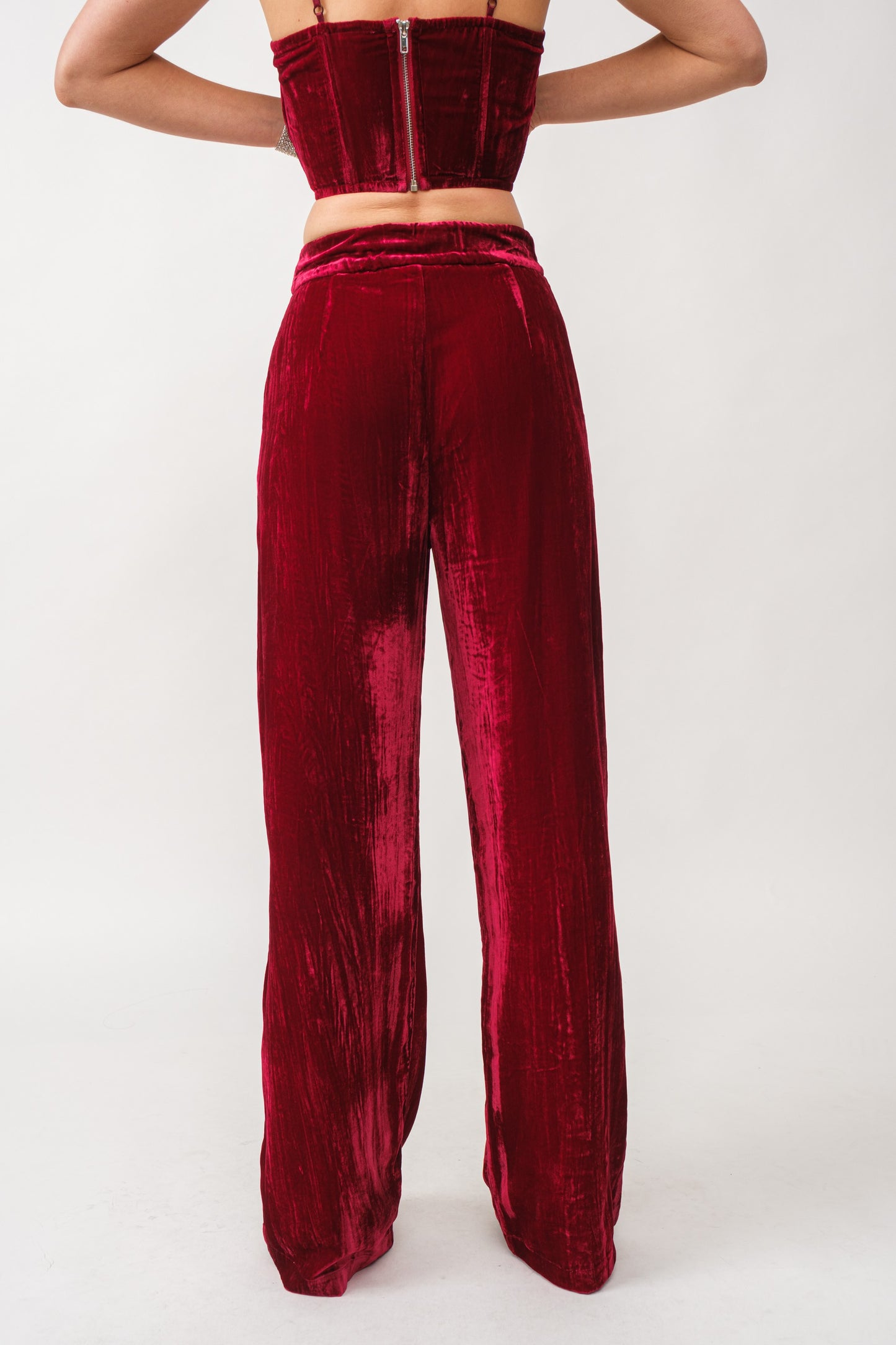 SCARLET VELVET SET